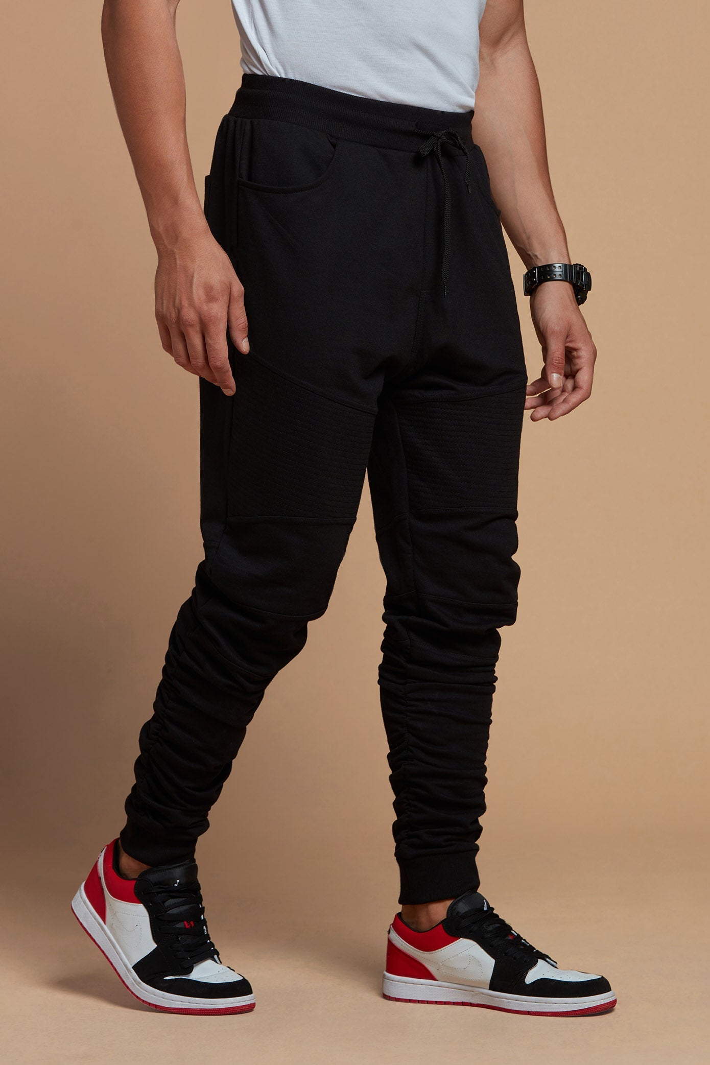 Men Joggers Classic Black Mid Rise